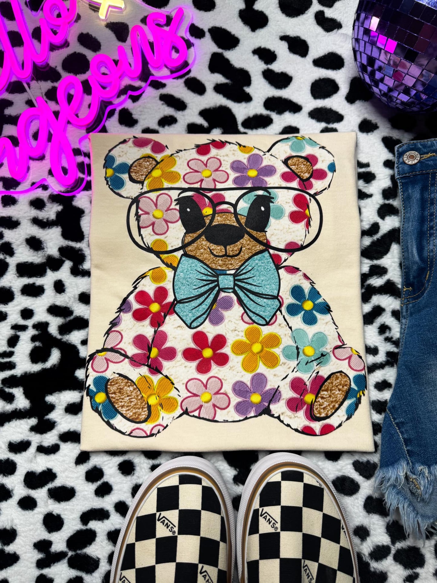 Spring Teddy - FAUC Embroidery & Glitter