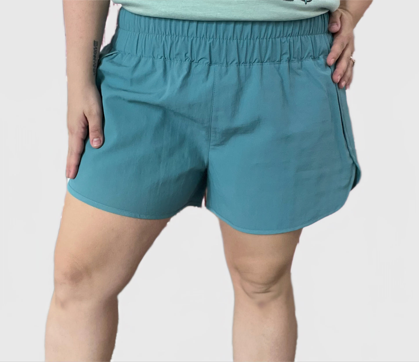 Kelly Shorts in Teal